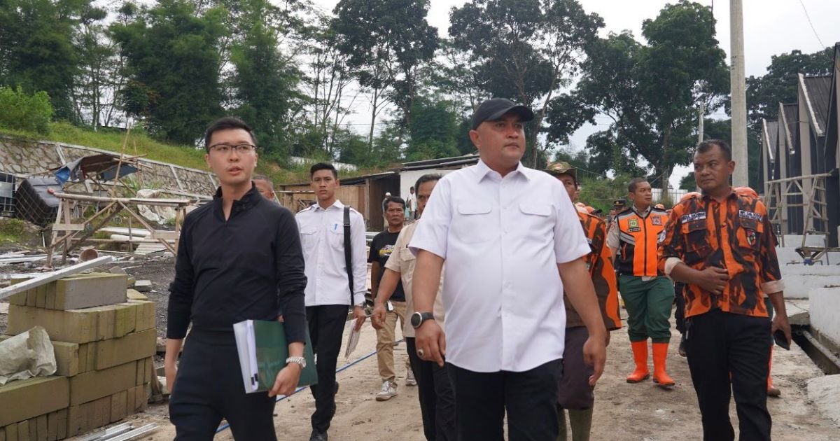 Bupati Bogor Tinjau Lokasi Pergeseran Tanah di Sukamakmur, Hentikan Aktivitas Berisiko