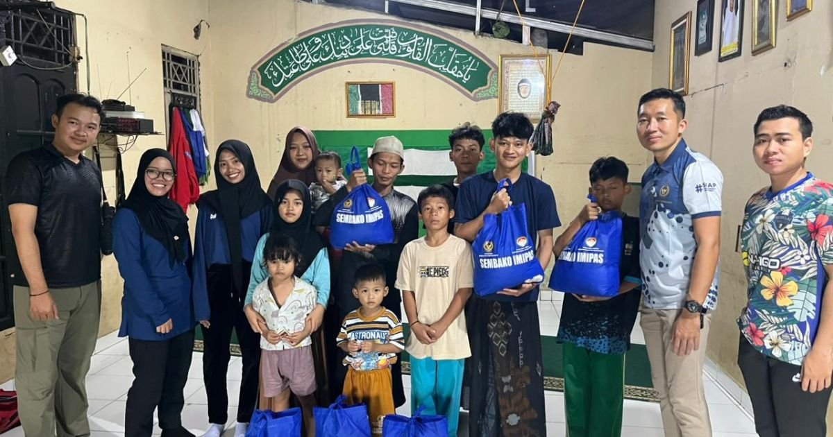 Lapas Cibinong Gelar Jumat Berkah, Bagikan Sembako untuk Warga Sekitar