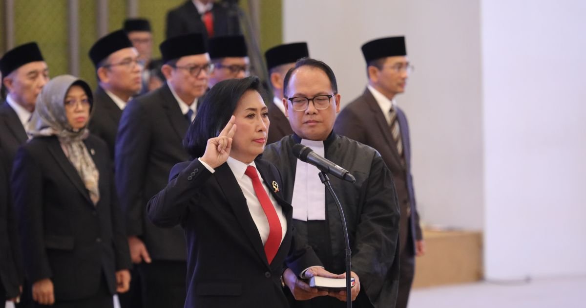 Dr. Sudharmawatiningsih, S.H., M.Hum