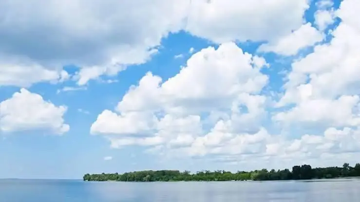 Cuaca Sukabumi 5 Januari 2026: Pagi Berawan, Siang Hujan Ringan