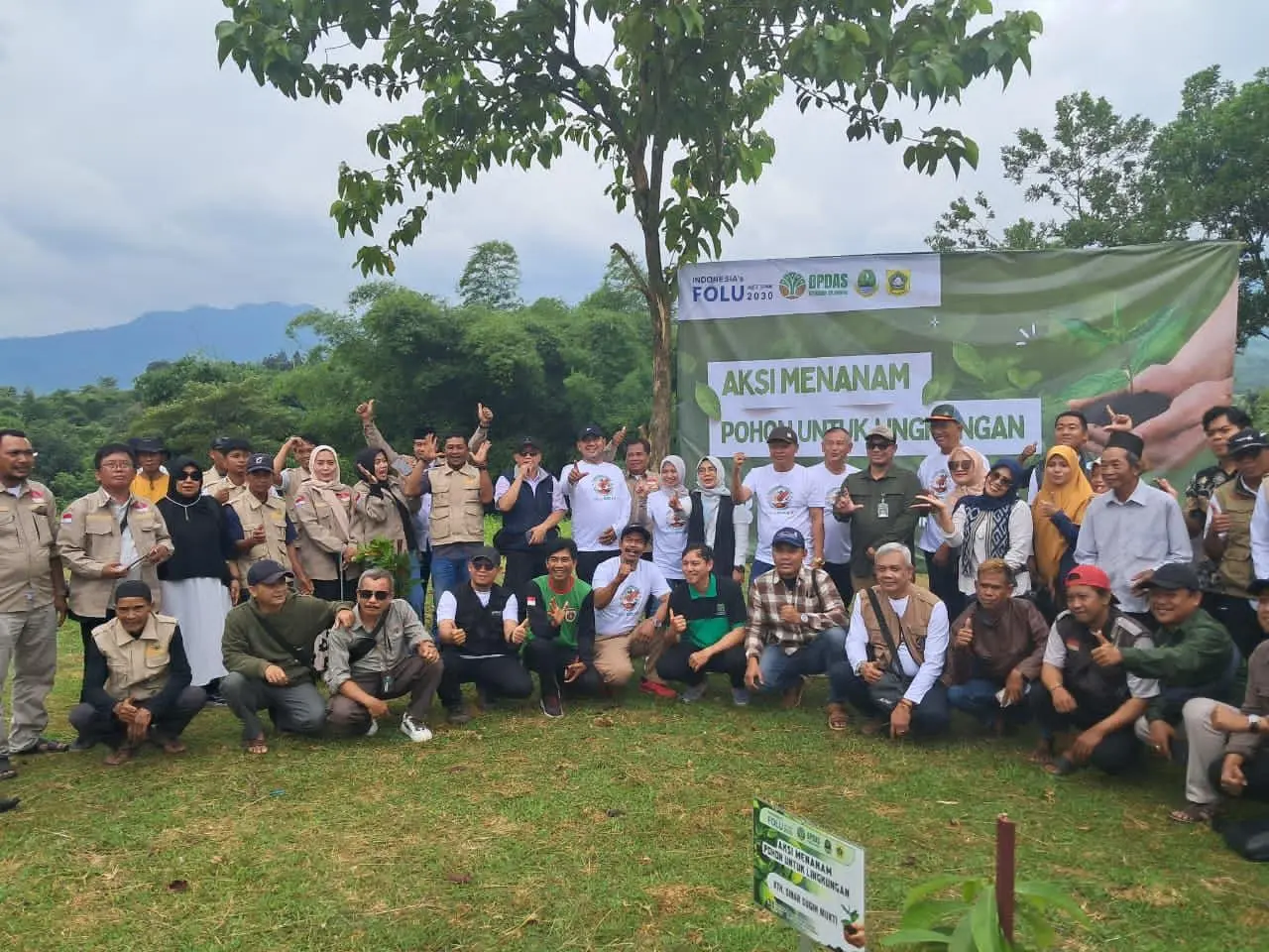 FSPKEP Gelar Aksi Tanam Pohon di Tanjung Sari Bogor