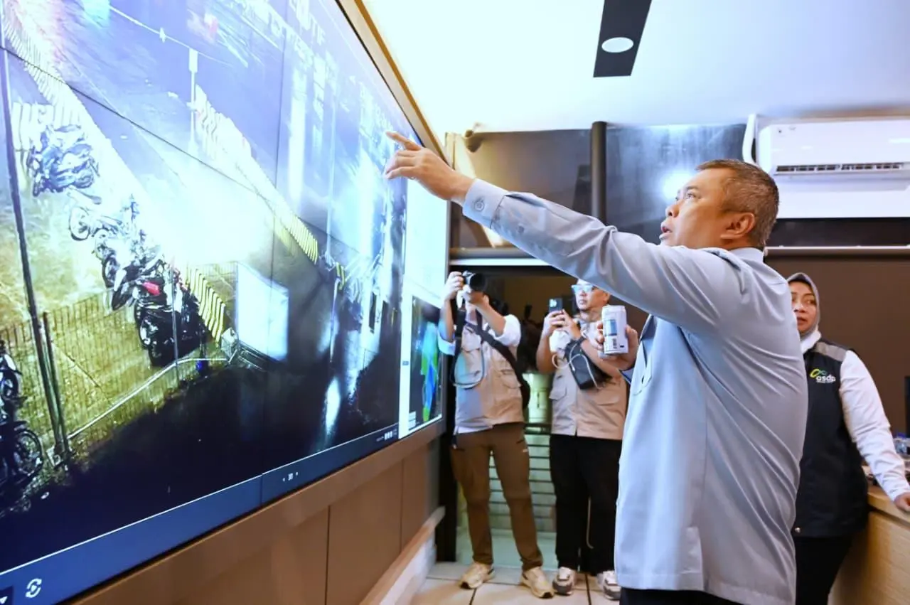 Menhub Dudy Tinjau Penyeberangan Jawa–Sumatra di Banten, Pastikan Arus Nataru 2025 Lancar dan Terkendali