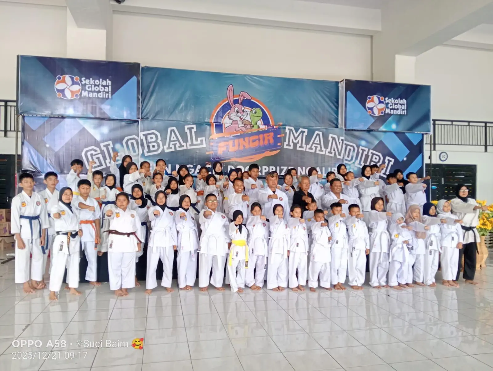 Puluhan Karateka Binaan Polsek Gunung Putri Ikuti Kenaikan Tingkat Sabuk