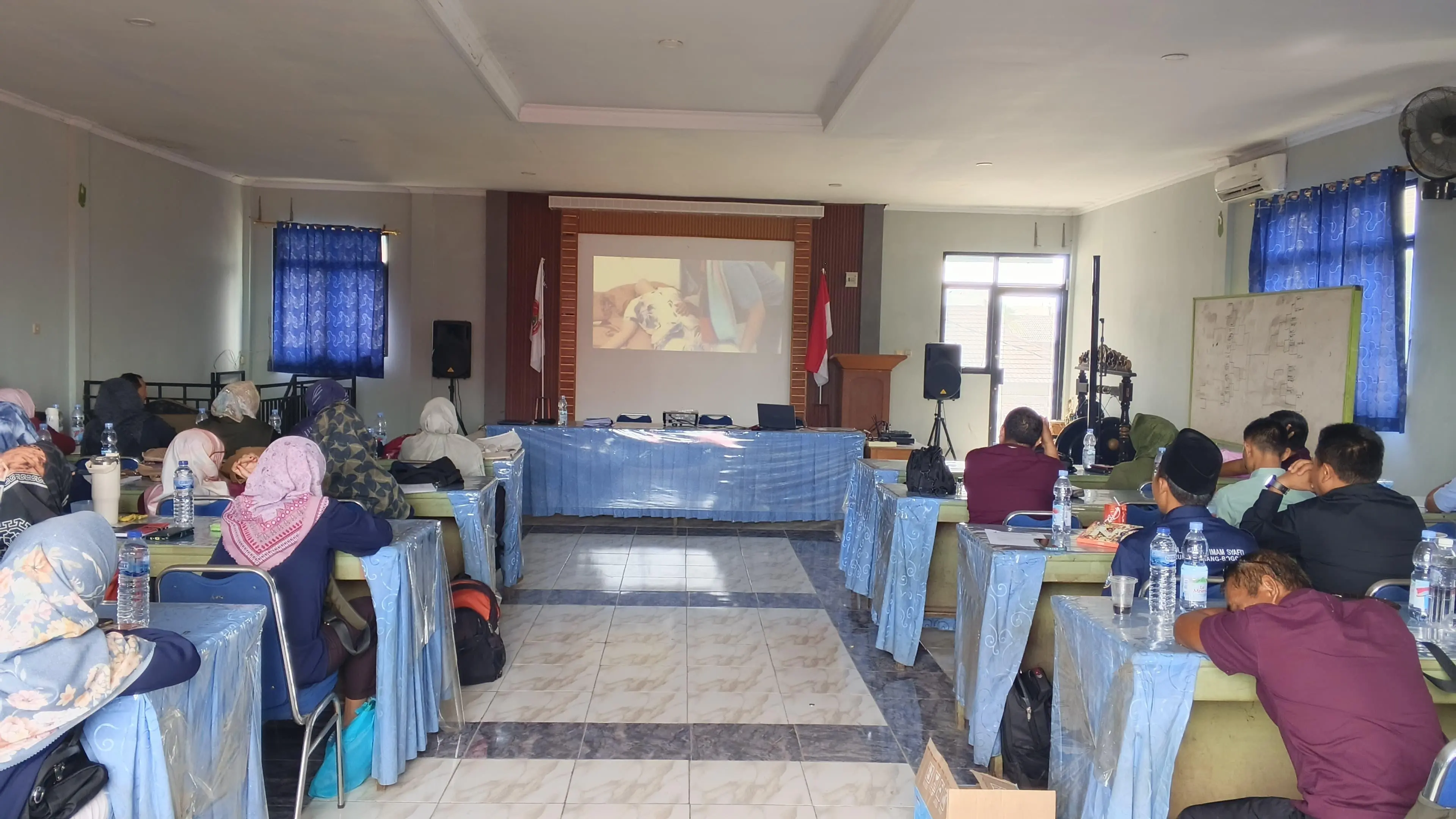 Kepala Sekolah di Parungpanjang Kagum Film Lokal, FFKB Disosialisasikan Lewat Nonton Bareng