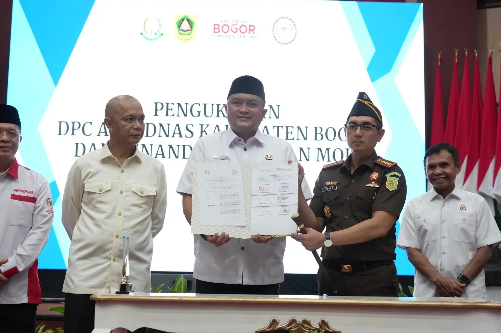 Bupati Bogor Hadiri Pengukuhan DPC ABPEDNAS, 455 Pengurus BPD Resmi Dikukuhkan