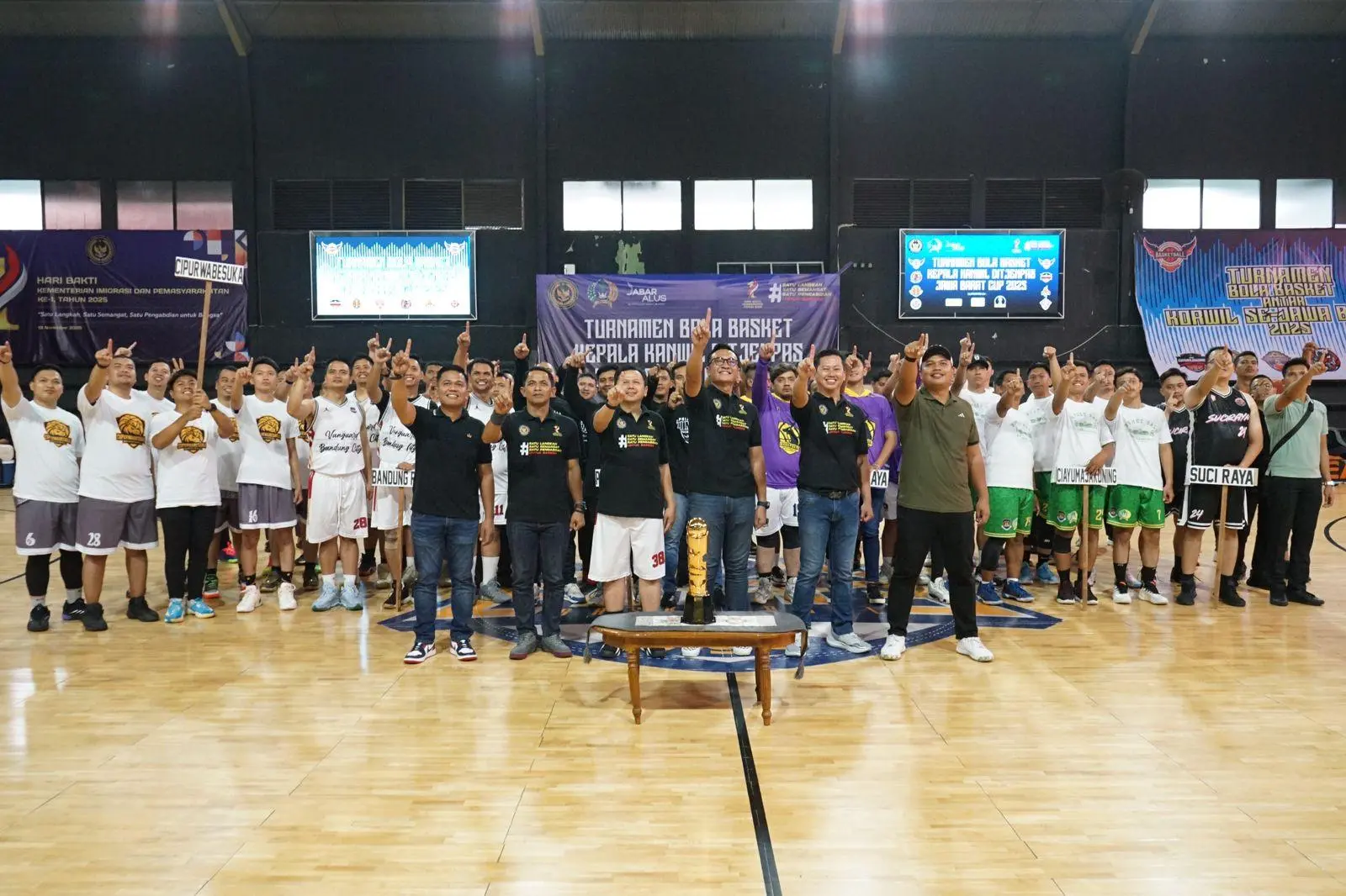Lapas Khusus Sentul Ikut Meriahkan Turnamen Basket Antar Korwil se-Jawa Barat Kakanwil Ditjenpas Cup 2025