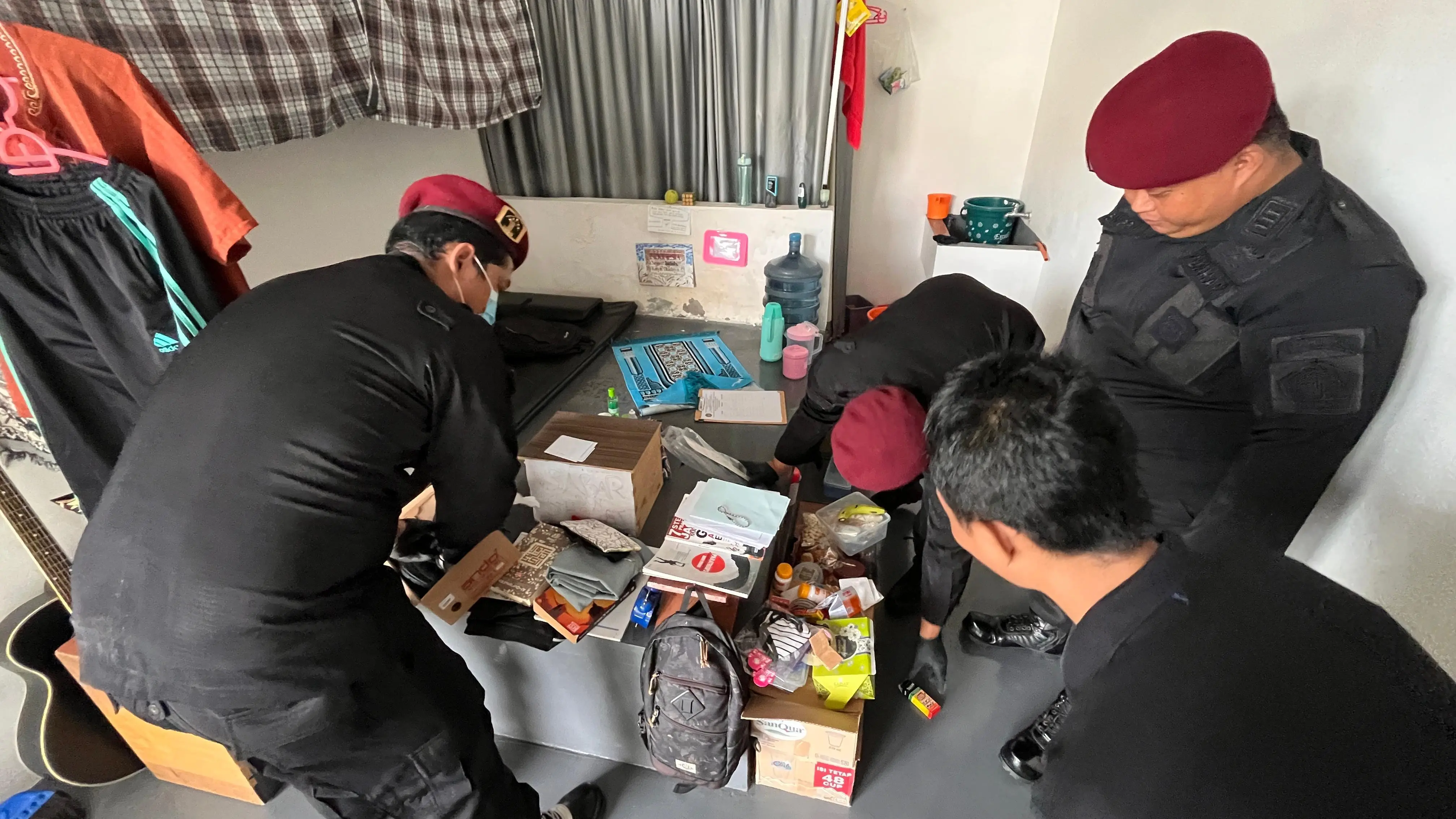 Lapas Khusus Sentul Gelar Razia Gabungan, Pastikan Keamanan dan Ketertiban Tetap Kondusif