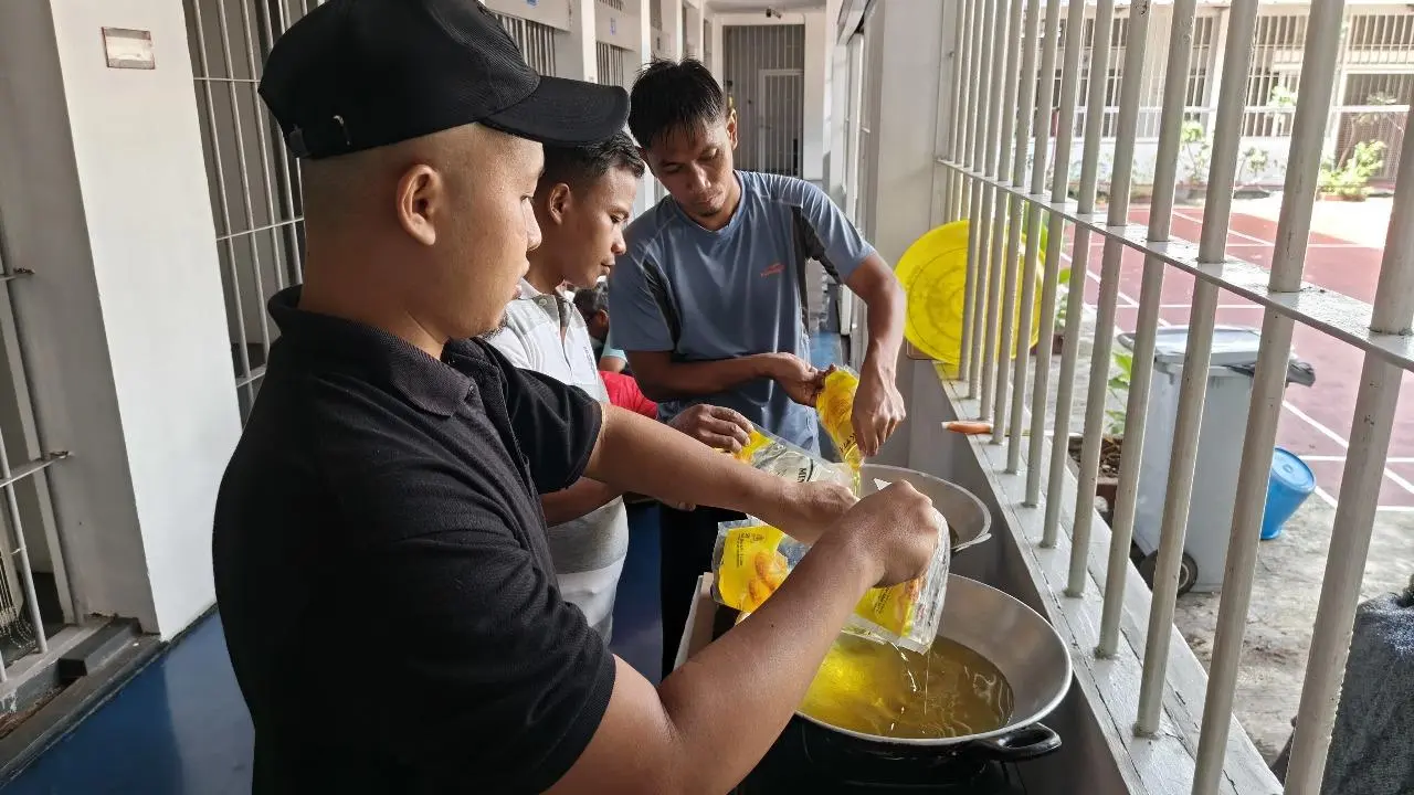 Lapas Sentul Latih Warga Binaan Buat Keripik Kentang untuk Bekal Kemandirian