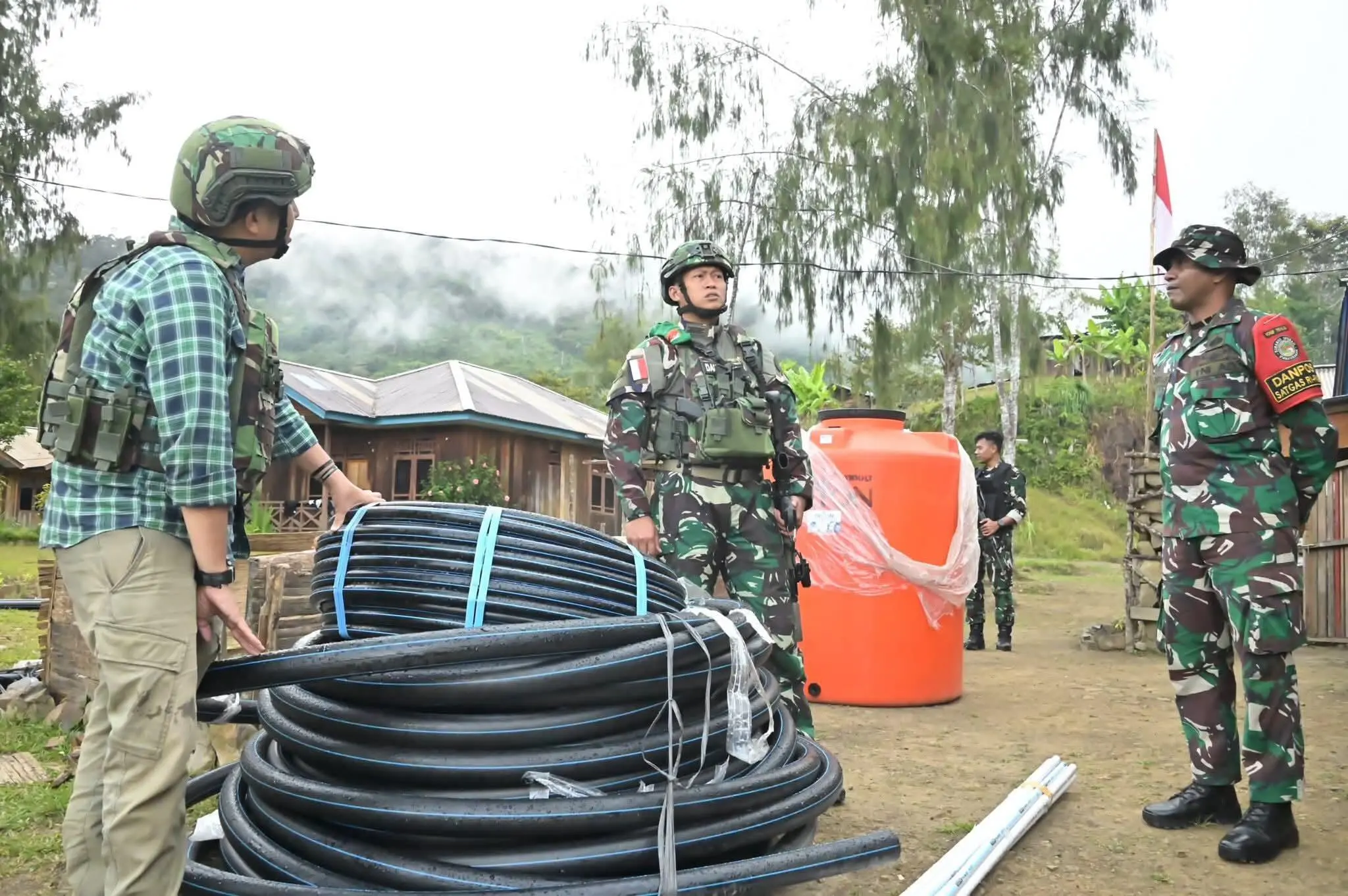 Jalur Air bersih Dibangun, Yonif 751/Vira Jaya Sakti Wujudkan Komitmen Negara di Papua Pegunungan