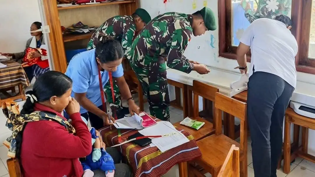Satgas Pamtas Yonarmed 12 Kostrad Pos Fohuk Peduli Kesehatan Warga Perbatasan