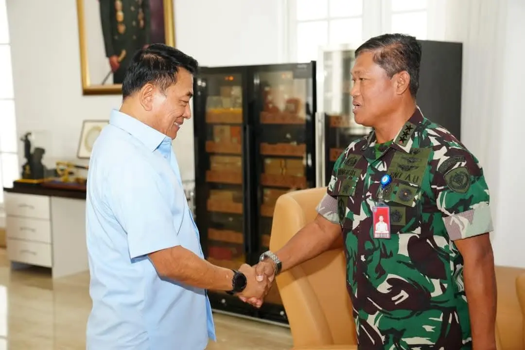 Mabes TNI Perkuat Silaturahmi dengan Sesepuh, Jenderal TNI (Purn) Dr. Moeldoko