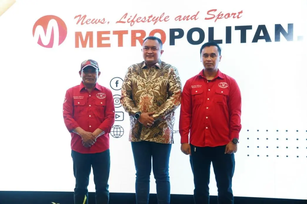 Bupati Bogor Rudy Susmanto Raih Penghargaan Tokoh Peduli Disabilitas di Metropolitan Award 2025