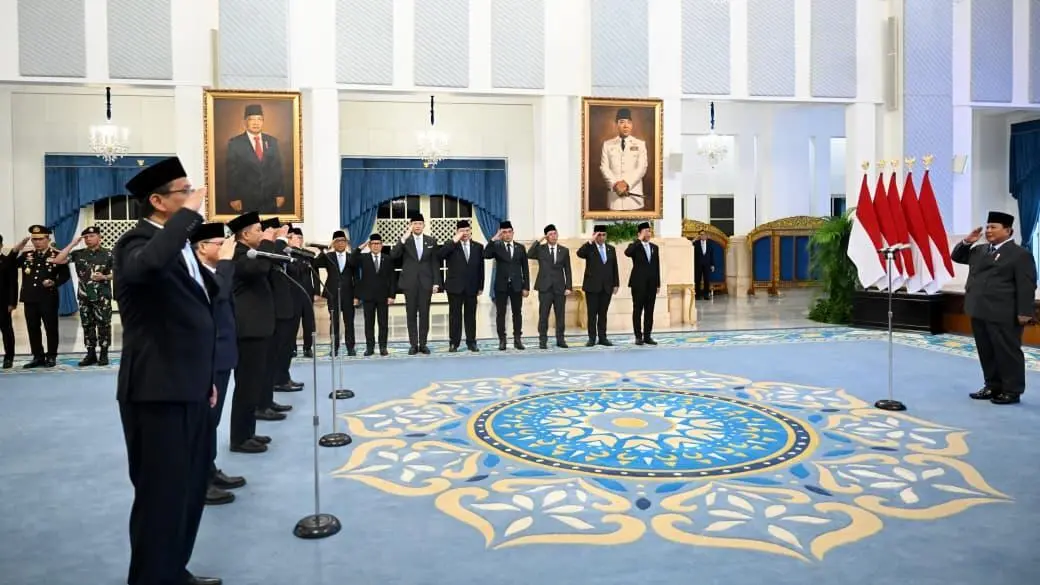 Presiden Prabowo Lantik 4 Menteri dan 1 Wamen Baru Kabinet Merah Putih di Istana Negara