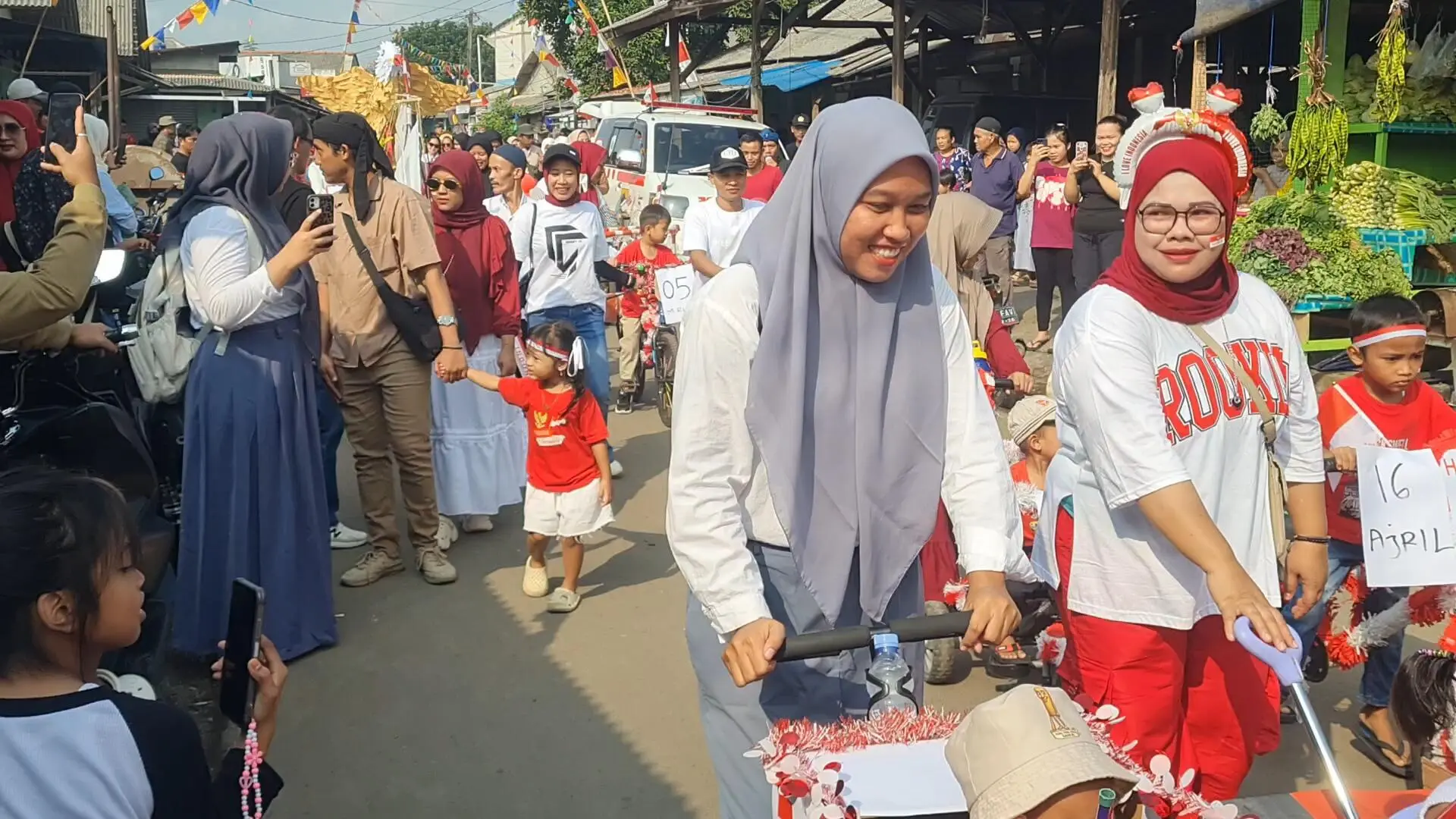 Festival Sepeda Hias Anak di Dusun 9 Desa Cicadas Meriahkan HUT RI ke-80