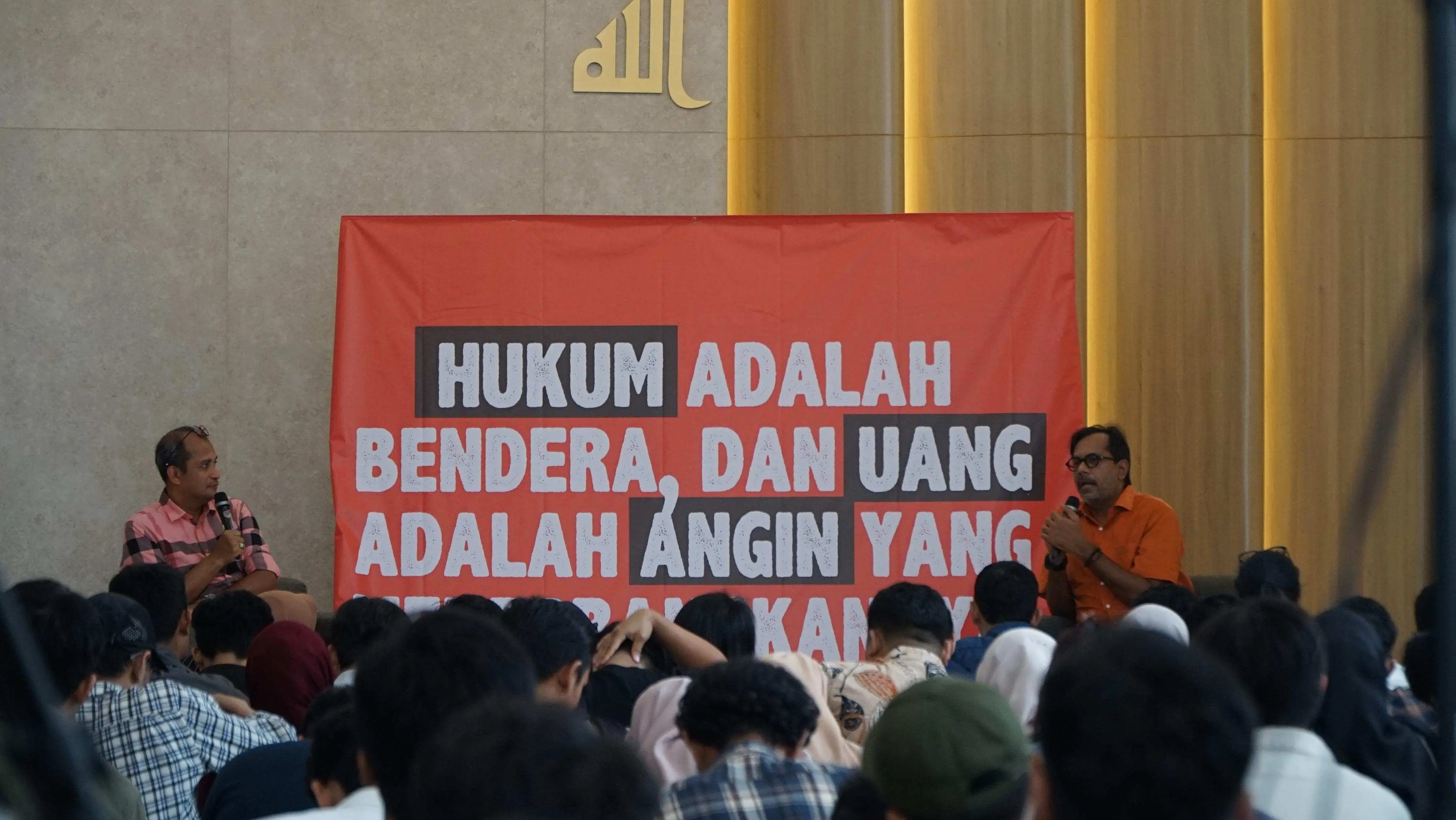 Wamenkum Edward Hiariej dan Haris Azhar Debat Terbuka RUU KUHAP di Yogyakarta: Advokat Wajib Dampingi Sejak Penyelidikan
