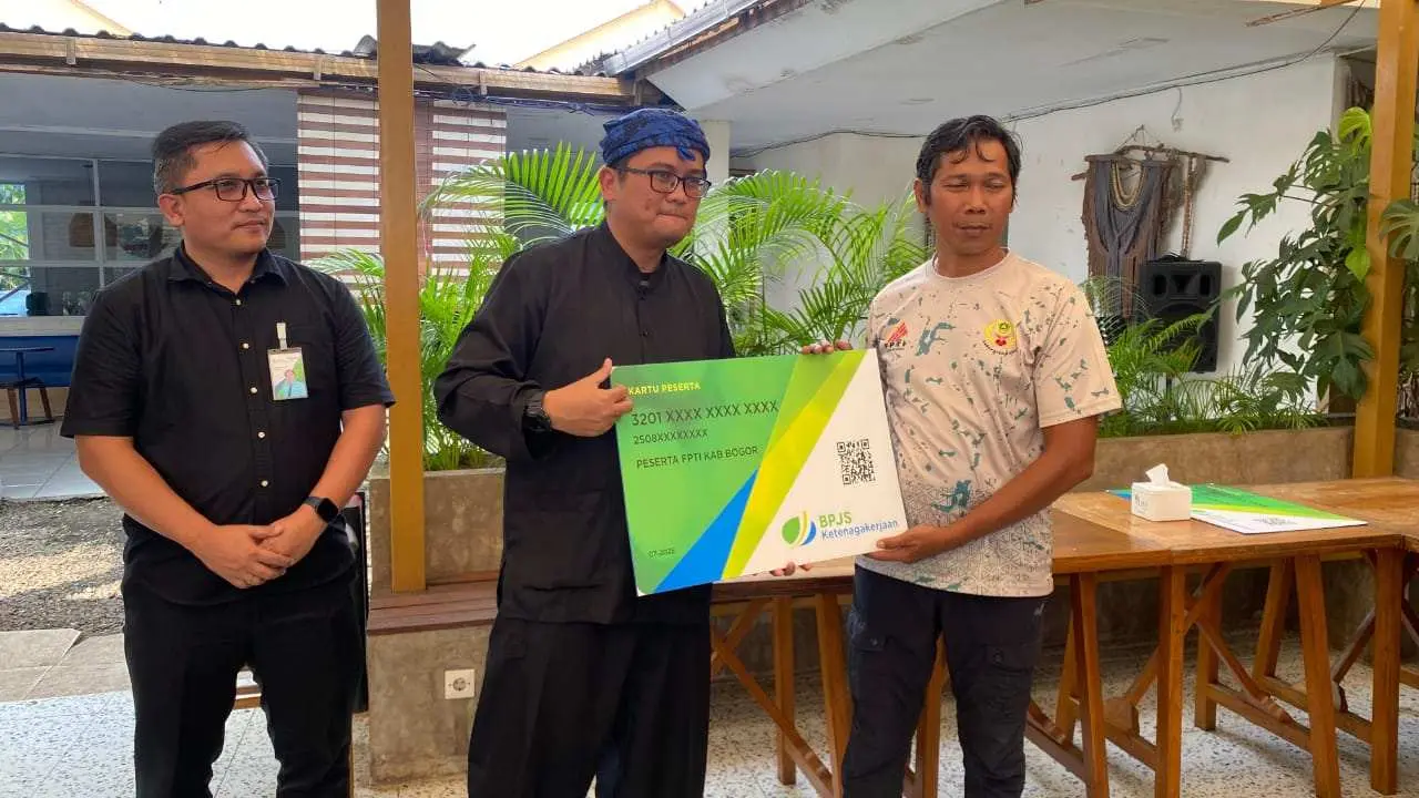 FPTI Kabupaten Bogor Siap Pecahkan Rekor MURI, Bentangkan Bendera Merah Putih Raksasa di Bukit Jeger