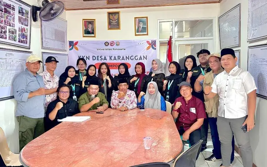 KKN Universitas Pancasila, Hijaukan Karanggan dan Melek Digital