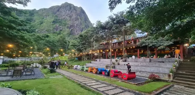 Ki Demang Kopi: Tempat Kuliner Asri di Kaki Gunung Batu Sukamakmur