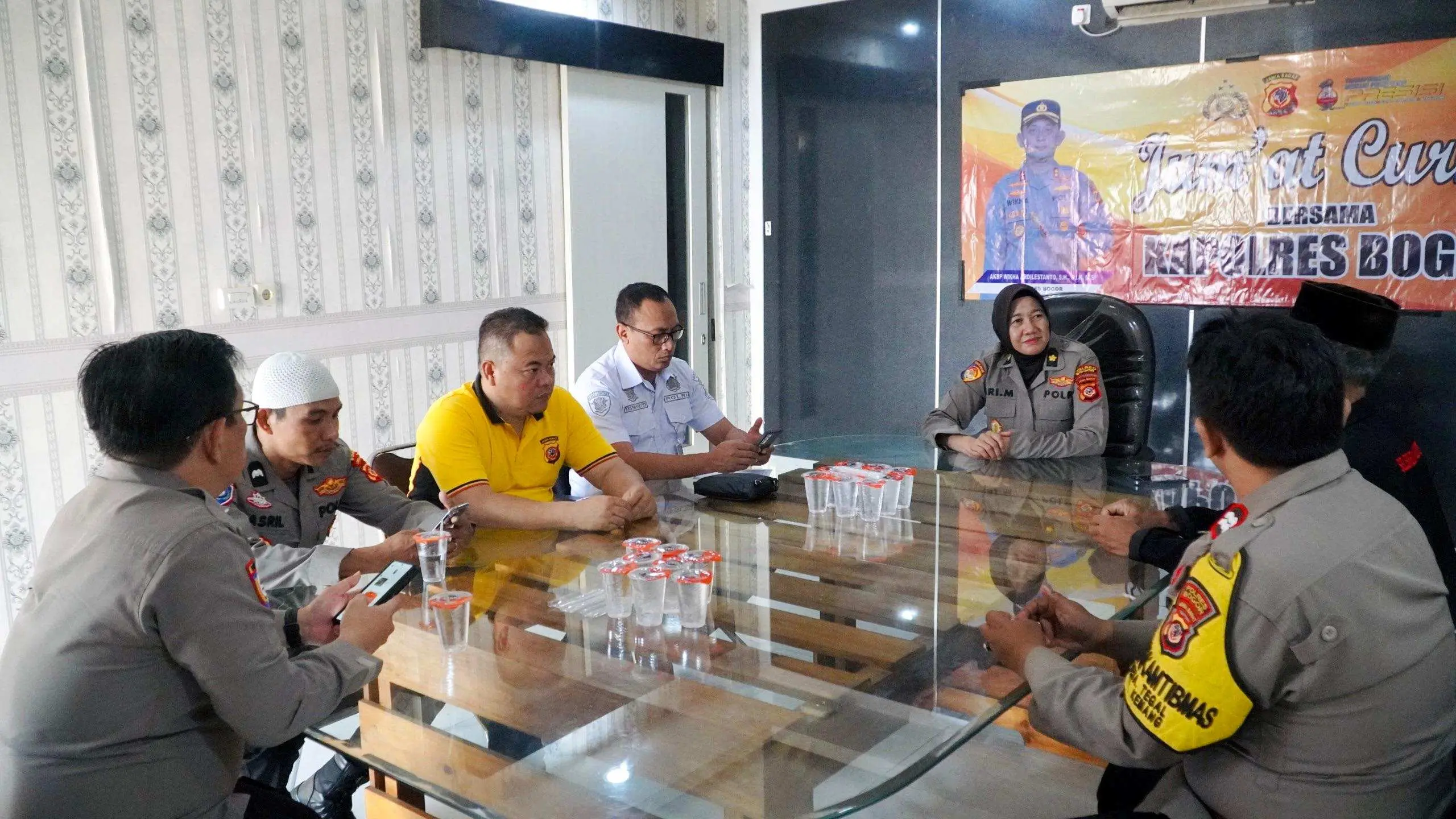 Jumat Curhat Polres Bogor: Warga Keluhkan Anak Muda Nongkrong Hingga Larut Malam