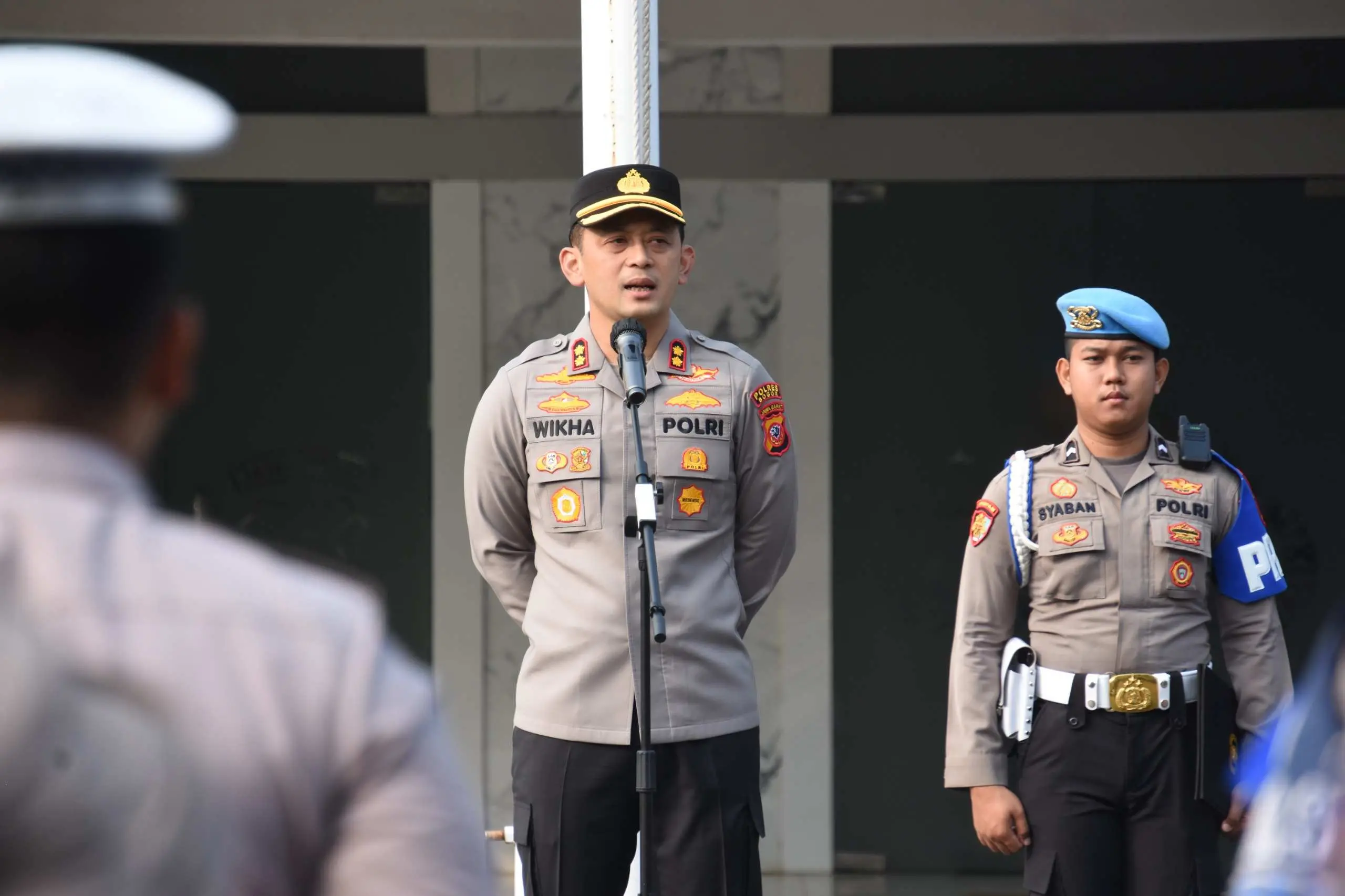 Kapolres Bogor Pimpin Apel Pagi, Tekankan Profesionalisme dan Pelayanan Publik Berkualitas