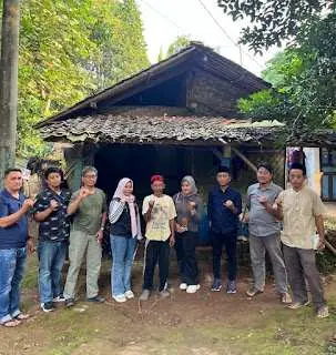 Rudi Sabana Tinjau Langsung Rumah Tidak Layak Huni di Cileungsi, Komitmen Perjuangkan Bantuan RTLH