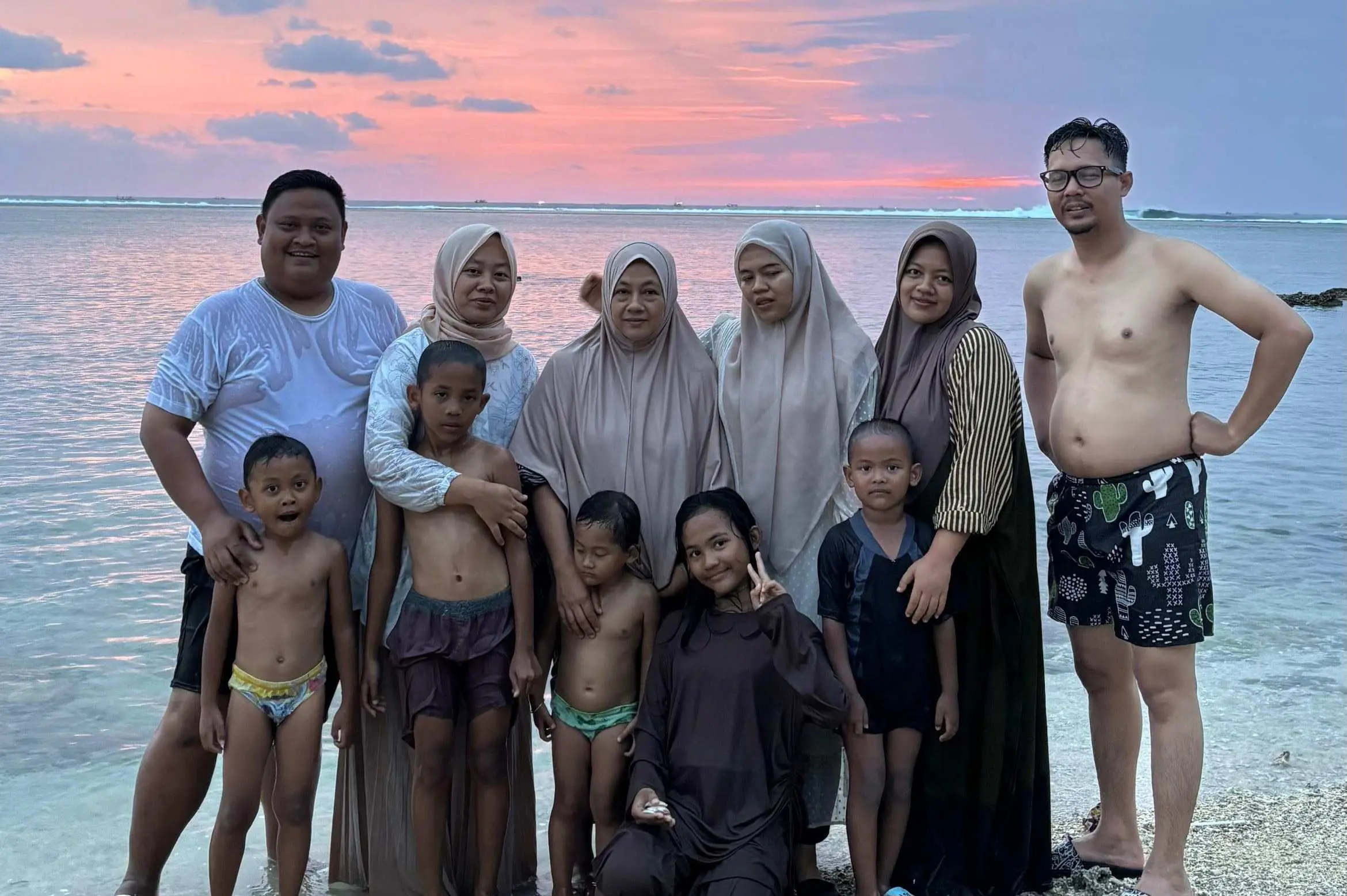 Libur Panjang? Pantai Ujung Genteng Sukabumi Bisa Jadi Pilihan Wisata Keluarga Gratis dan Indah