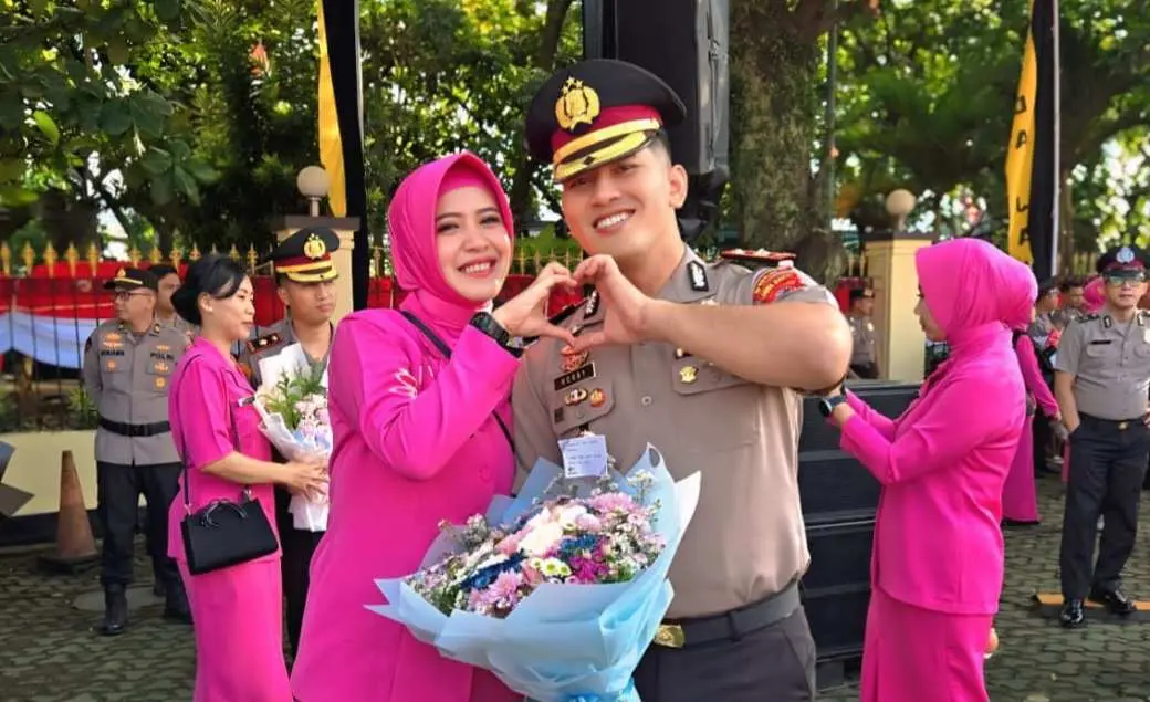 Kapolda Jabar Pimpin Upacara Kenaikan Pangkat, Kapolsek Gunung Putri Turut Naik Menjadi Kompol