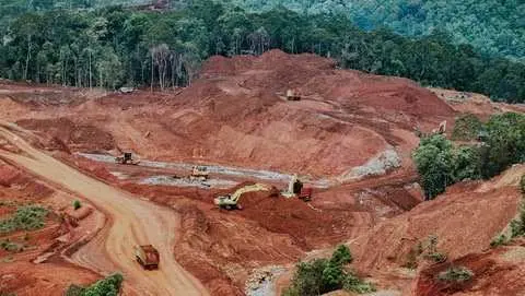Polemik Tambang Nikel di Tanah Surga Raja Ampat