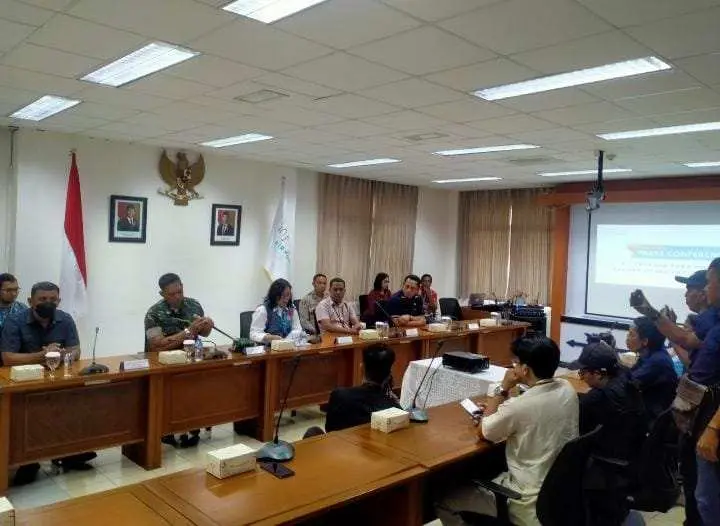 Upaya Penyelundupan 33,5 Kg Merkuri Digagalkan di Bandara Pattimura Ambon