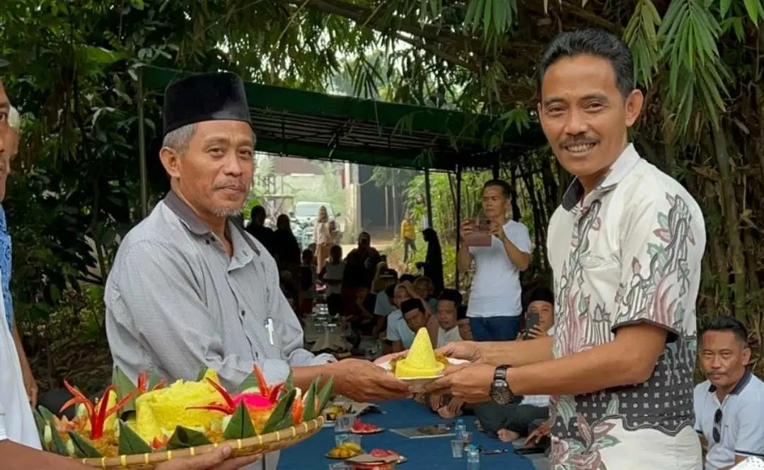Warga Pasir Angin Gelar Syukuran Usai Betonisasi Jalan, Wujudkan Semangat Gotong Royong