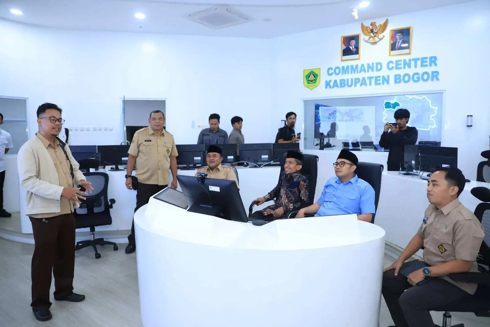 Bupati Bogor Ajak DPRD Tinjau Command Center, Perkuat Pelayanan Publik Berbasis Digital