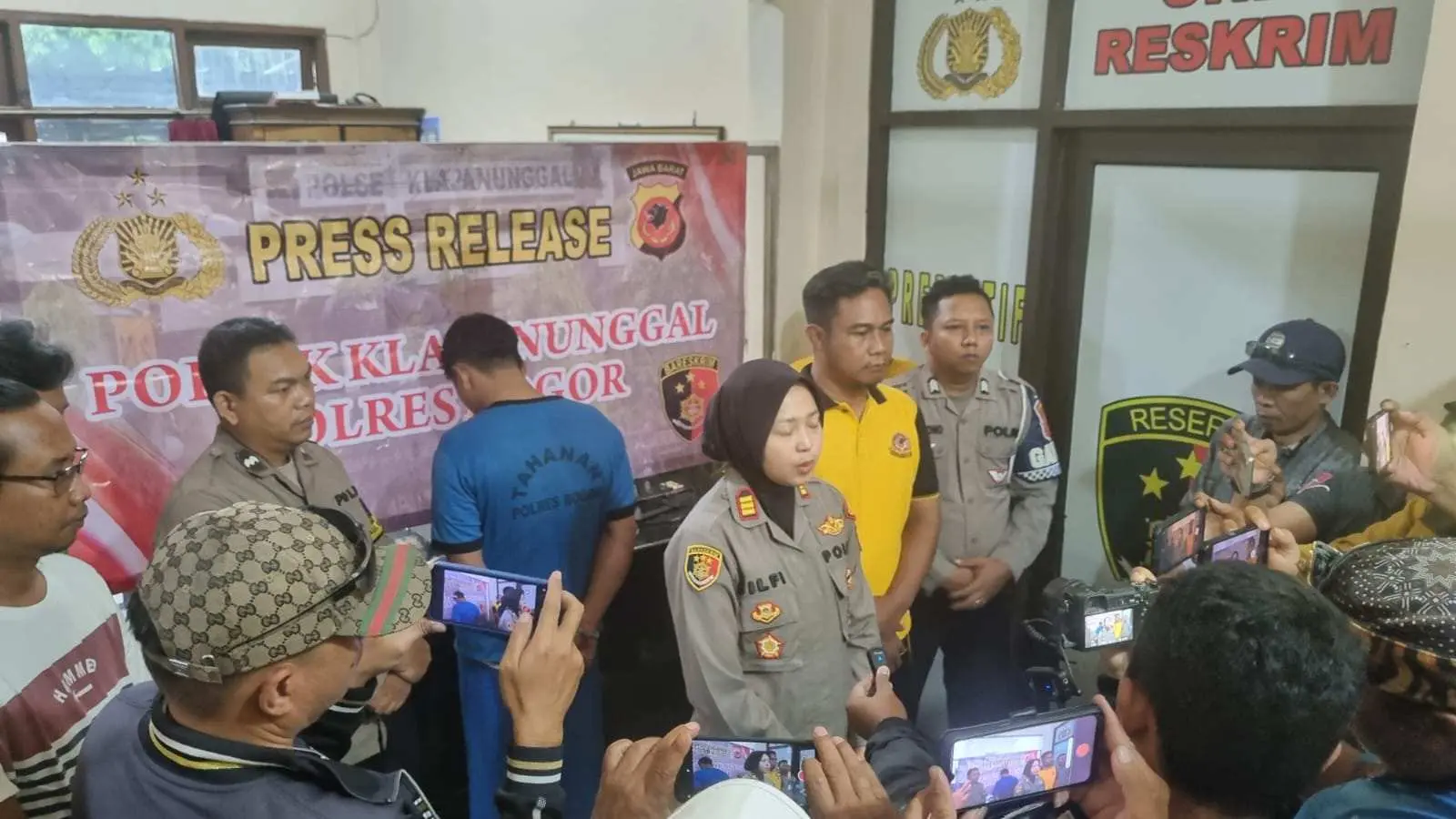 Pemuda Klapanunggal Jadi Tersangka Penganiayaan Usai Video Viral, Anak Kades Ditahan Polisi