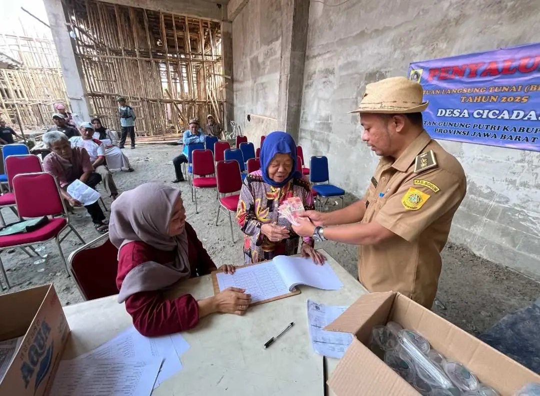 Pemdes Cicadas Salurkan BLT Dana Desa Rp900 Ribu kepada 73 Keluarga Penerima Manfaat