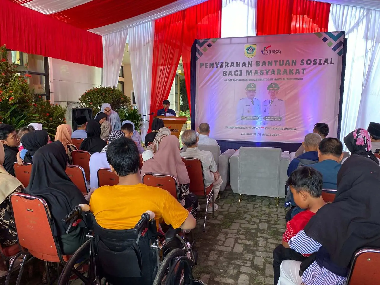 Dinsos Kabupaten Bogor Salurkan Bantuan untuk Disabilitas, Lansia, dan LKS di Citeureup