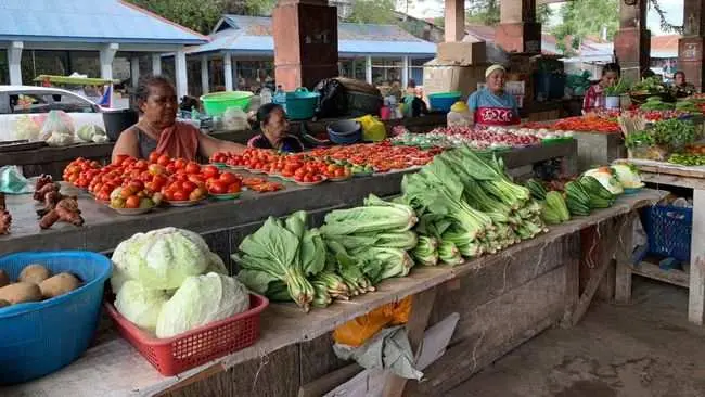 Dugaan Sertifikat Palsu di Pasar Larat Picu Keresahan Pedagang Kecil, Tuntut Penyelidikan Tegas