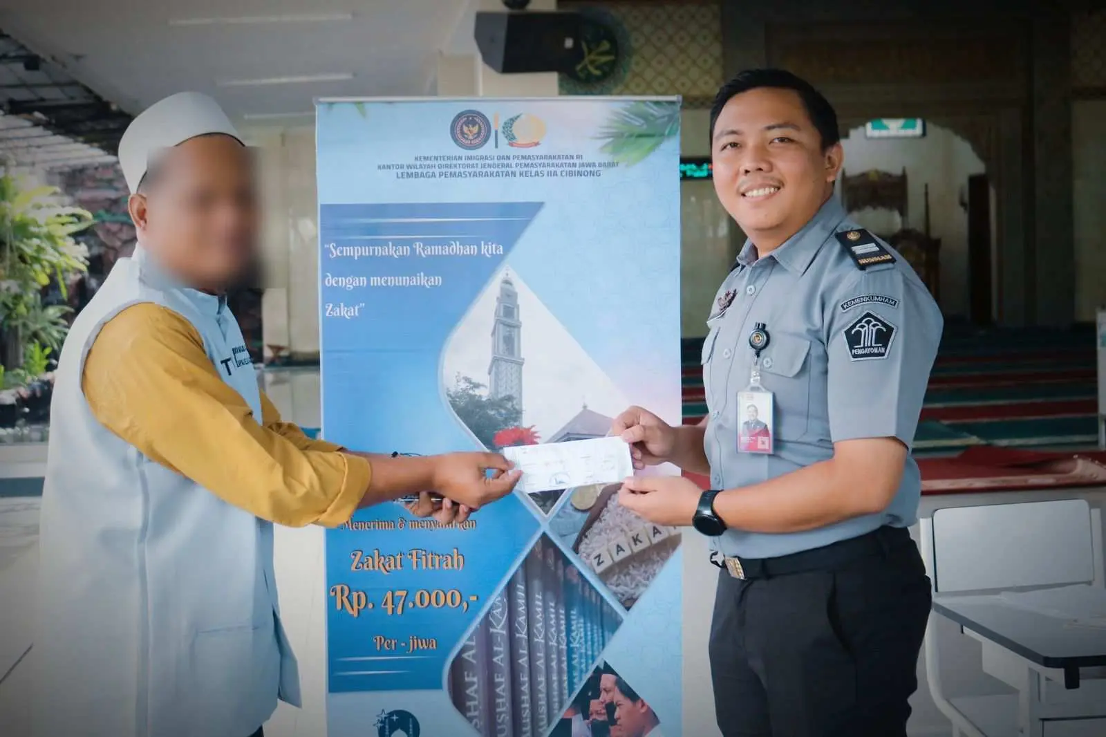 Lapas Cibinong Fasilitasi Penerimaan dan Penyaluran Zakat Fitrah di Bulan Ramadhan