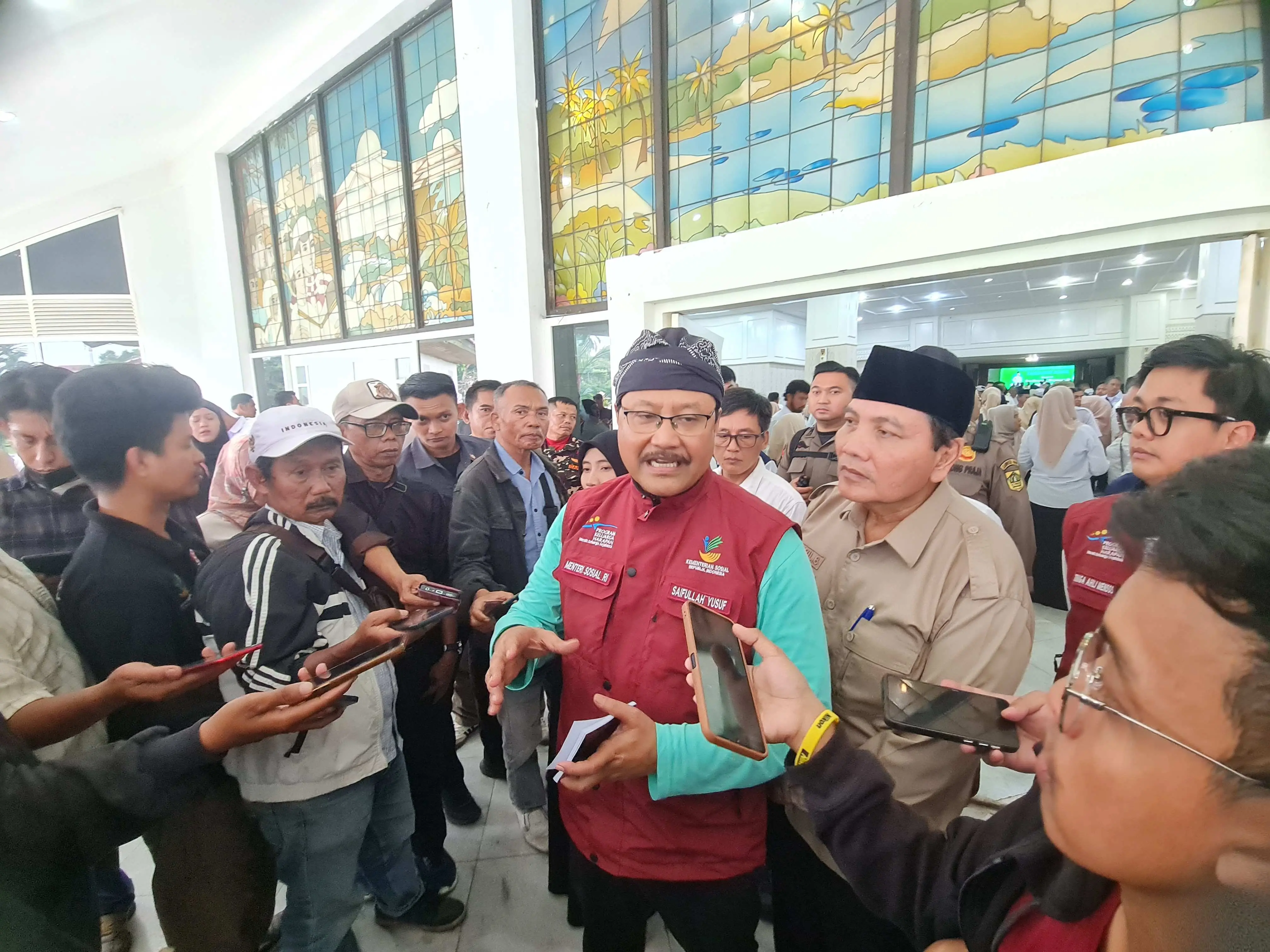 Menteri Sosial Saifullah Yusuf Bertemu Insan Sosial Bogor, Janji Perjuangkan Kesejahteraan Relawan IPSM