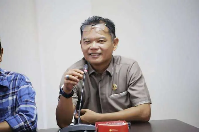 Kang Dechan Apresiasi Edaran Disdik Jabar Soal Penyerahan Ijazah, Siap Buka Posko Pengaduan