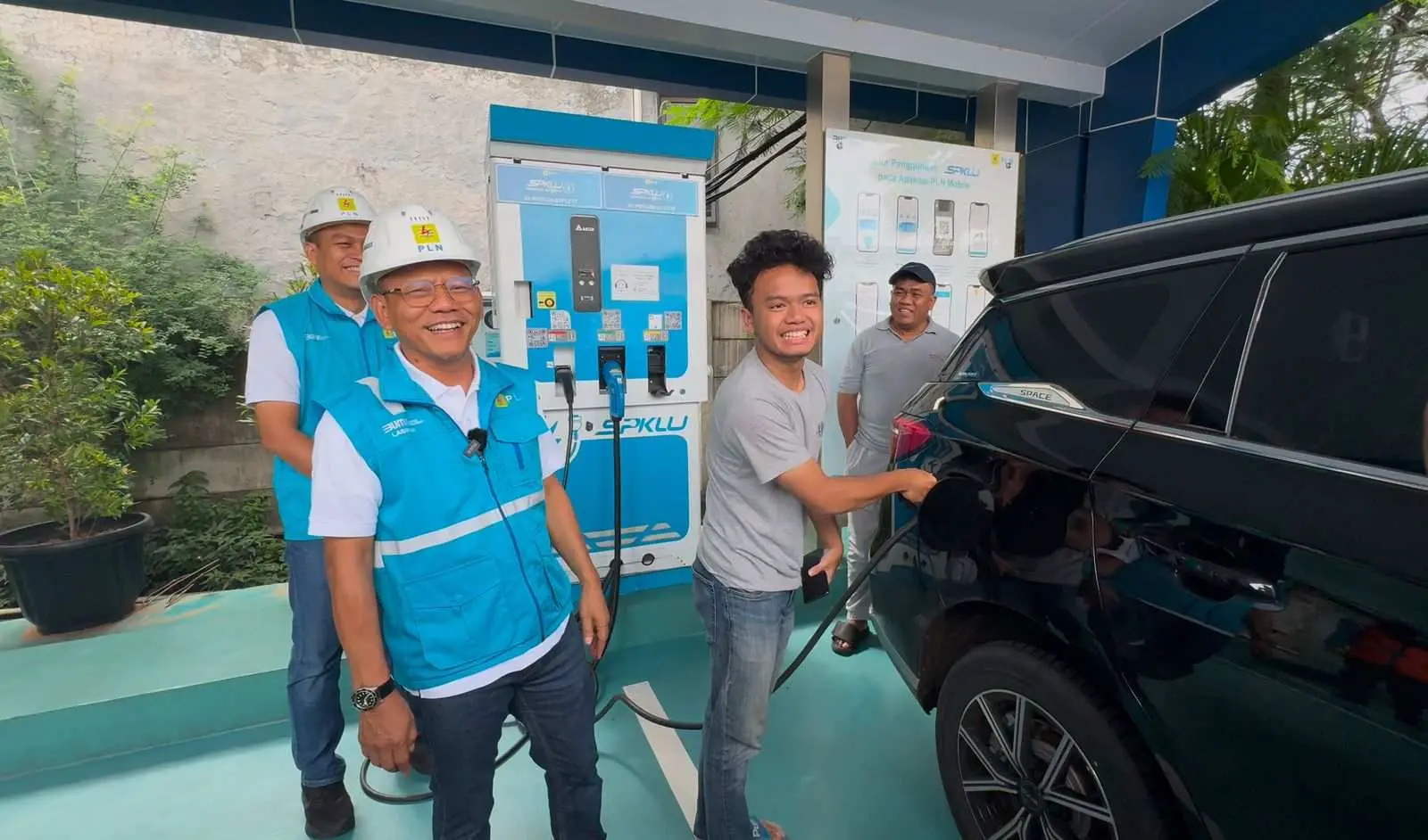 Siap Layani Pemudik Nataru, PLN Pastikan SPKLU Andal di Jalur Mudik dan Destinasi Wisata