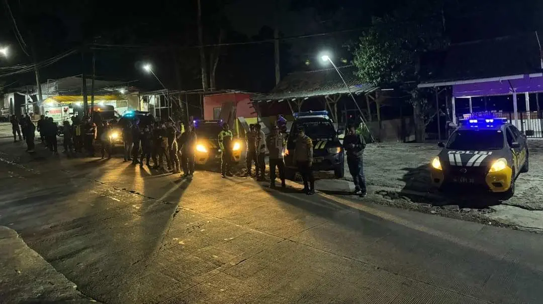 Jaga Kondusif Wilayah, Personil Polsek Cijeruk Serta Muspika Gelar Patroli KRYD
