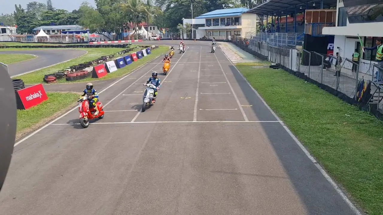 BKRTI dan Bozz Racing Indonesia Selesaikan Sesi QTT di Scooter Prix Round 2 2024 di Sentul Karting Bogor