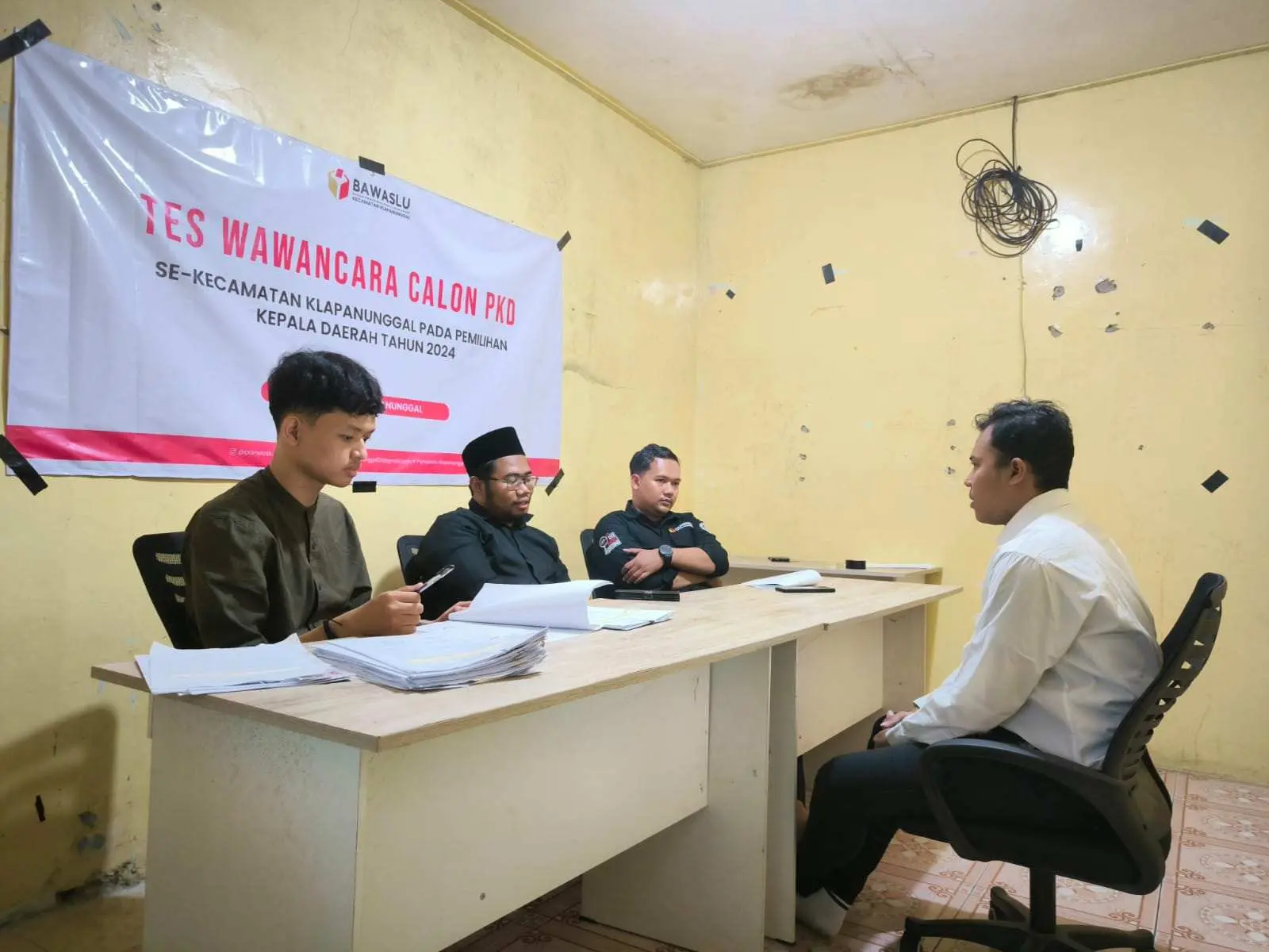 Panwaslu Kecamatan Klapanunggal Melakukan Tes Wawancara Kepada Calon PKD