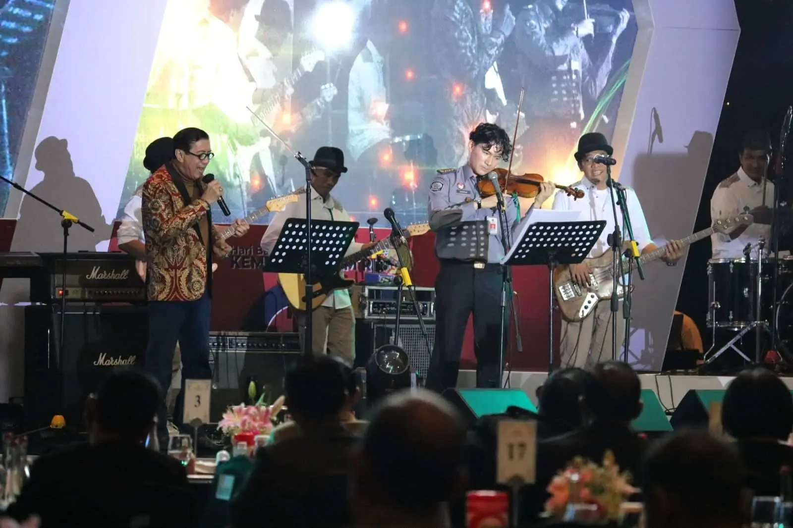L’Cibi Band tampil bersama Menkumham dan Musisi Internasional Iskandar Widjaja pada Malam Syukuran Hari Bhakti Pemasyarakatan Ke – 60