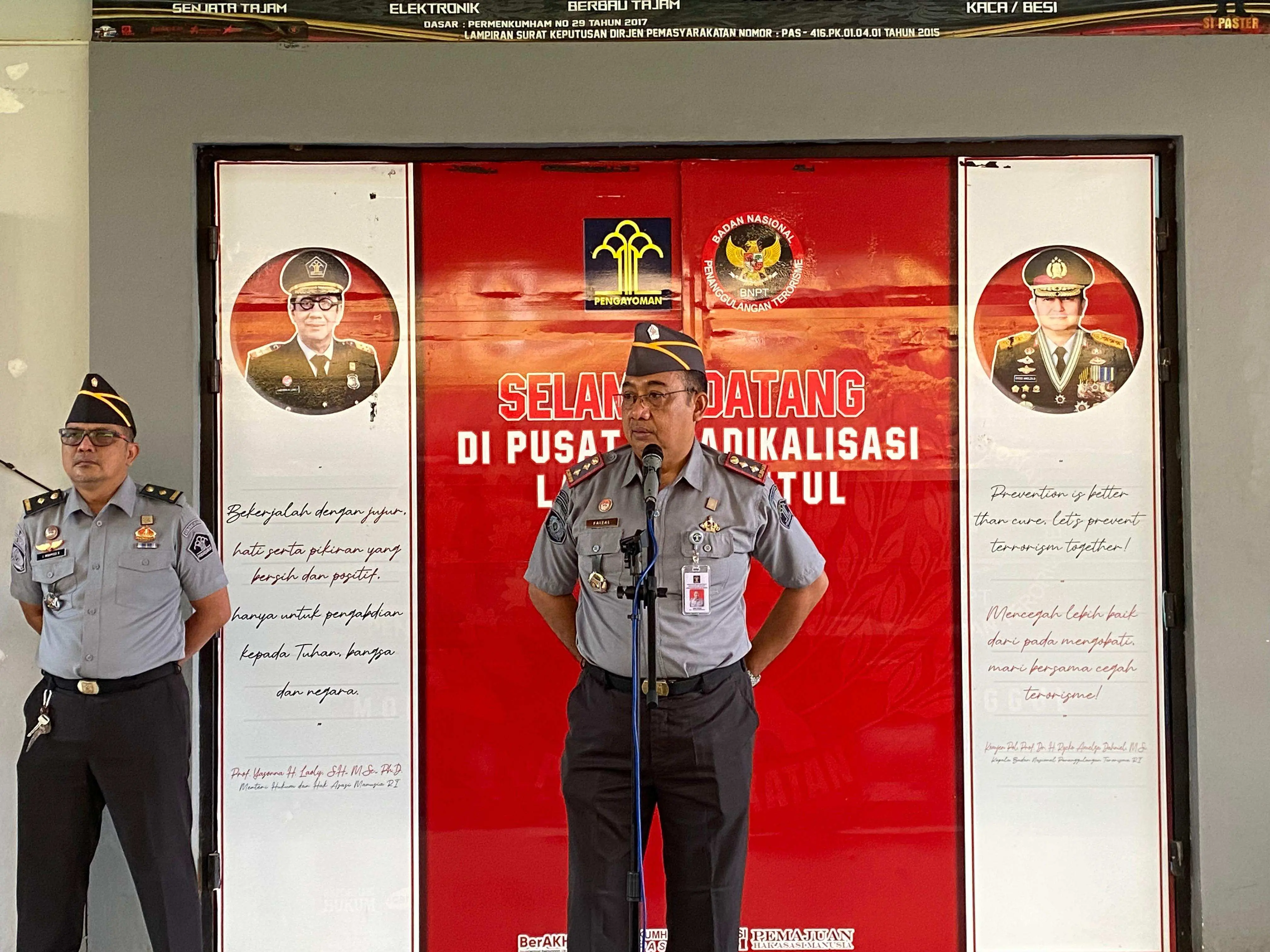 Empat Pegawai Lembaga Pemasyarakatan Khusus Kelas IIB Sentul Naik Pangkat! Ini Pesan Ibnu Faisal