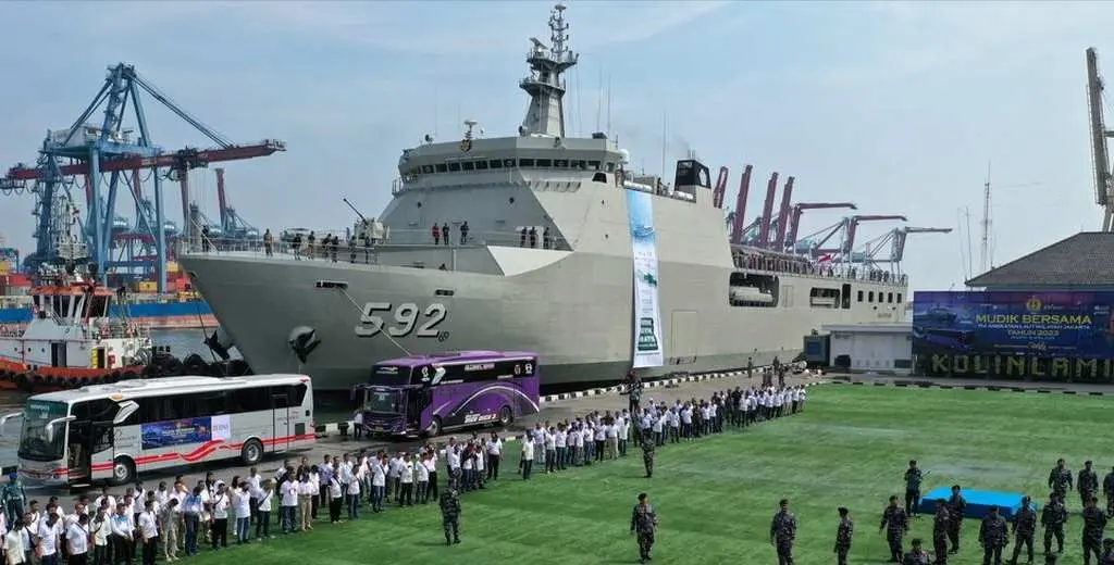 TNI Angkatan Laut Kembali Menyiapkan Kapal Perang Bagi Pemudik
