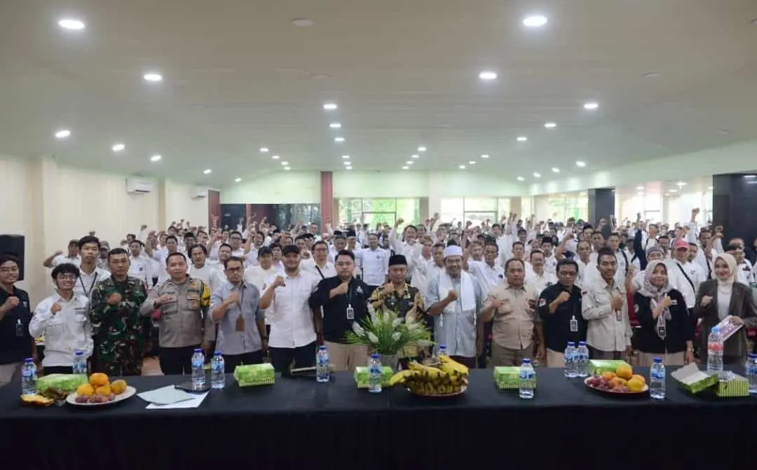 Sebanyak 889 Anggota KPPS Desa Cicadas Dilantik dan Melakukan Apel Siaga