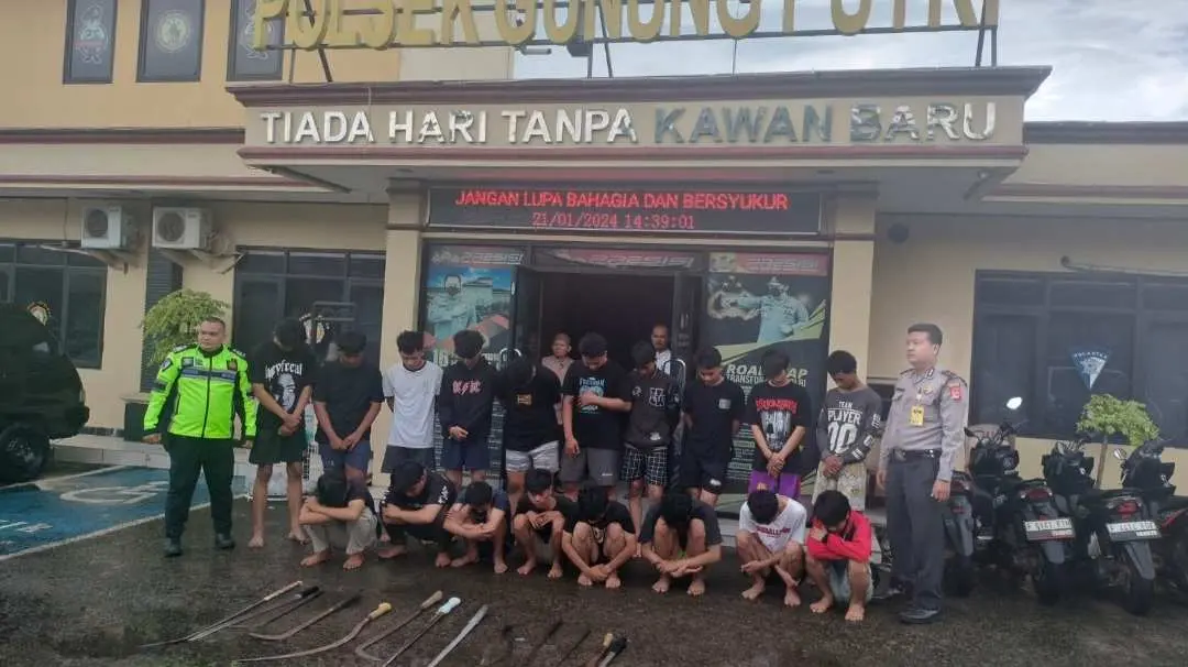 22 Orang Remaja Bersenjata Tajam Diringkus Polsek Gunung Putri