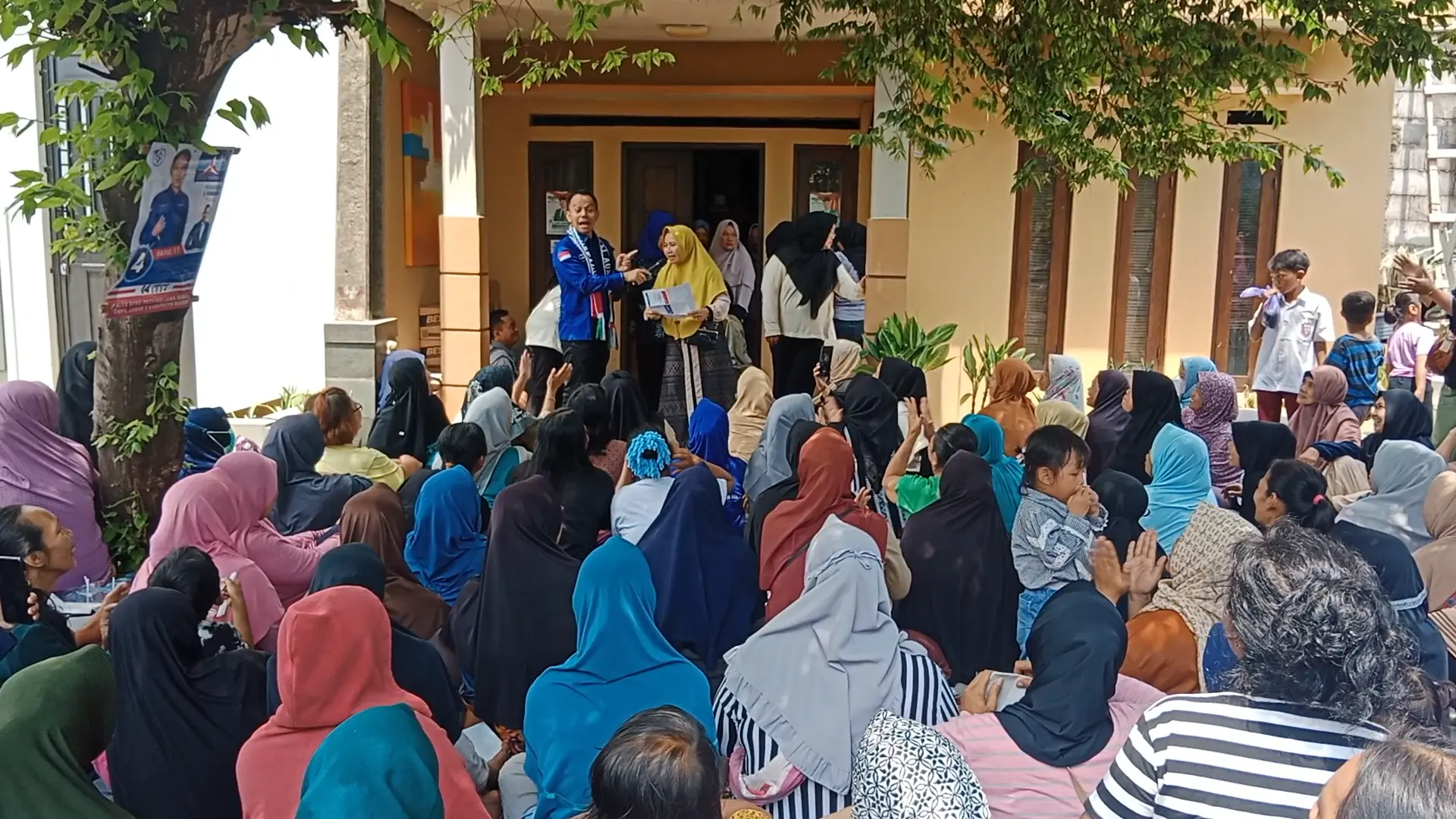 Saiful ST Bergerilya Bersama Masyarakat Kecamatan Gunung Putri