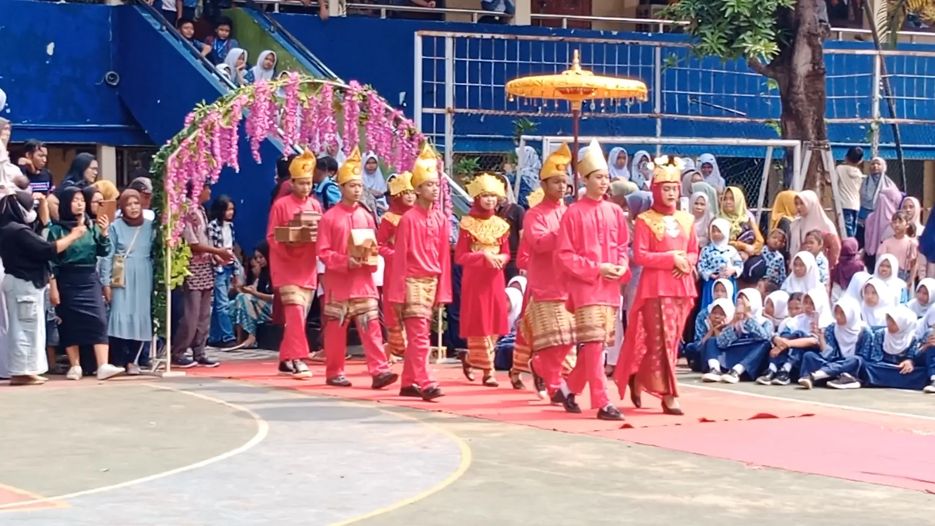 Gelar Karya P5 SMP Negeri 1 Gunung Putri, Menampilkan Pentas Seni Nusantara