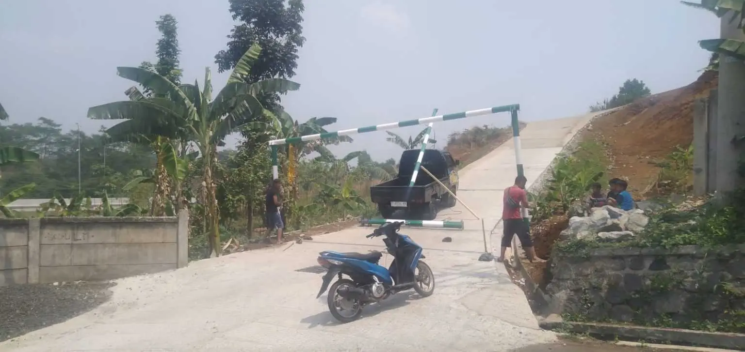 Agar Tetap Awet, Jalan Samisade Desa Cimande Hilir di Portal.